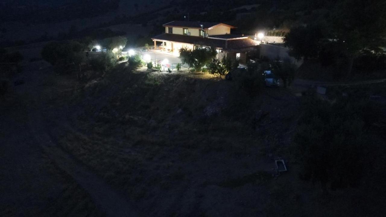 Agriturismo La Vallata Masseria Scilva Екстериор снимка